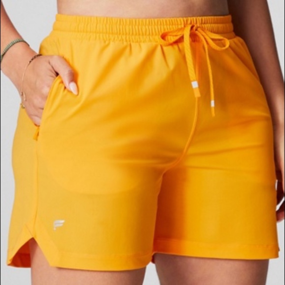 Fabletics 5" one shorts